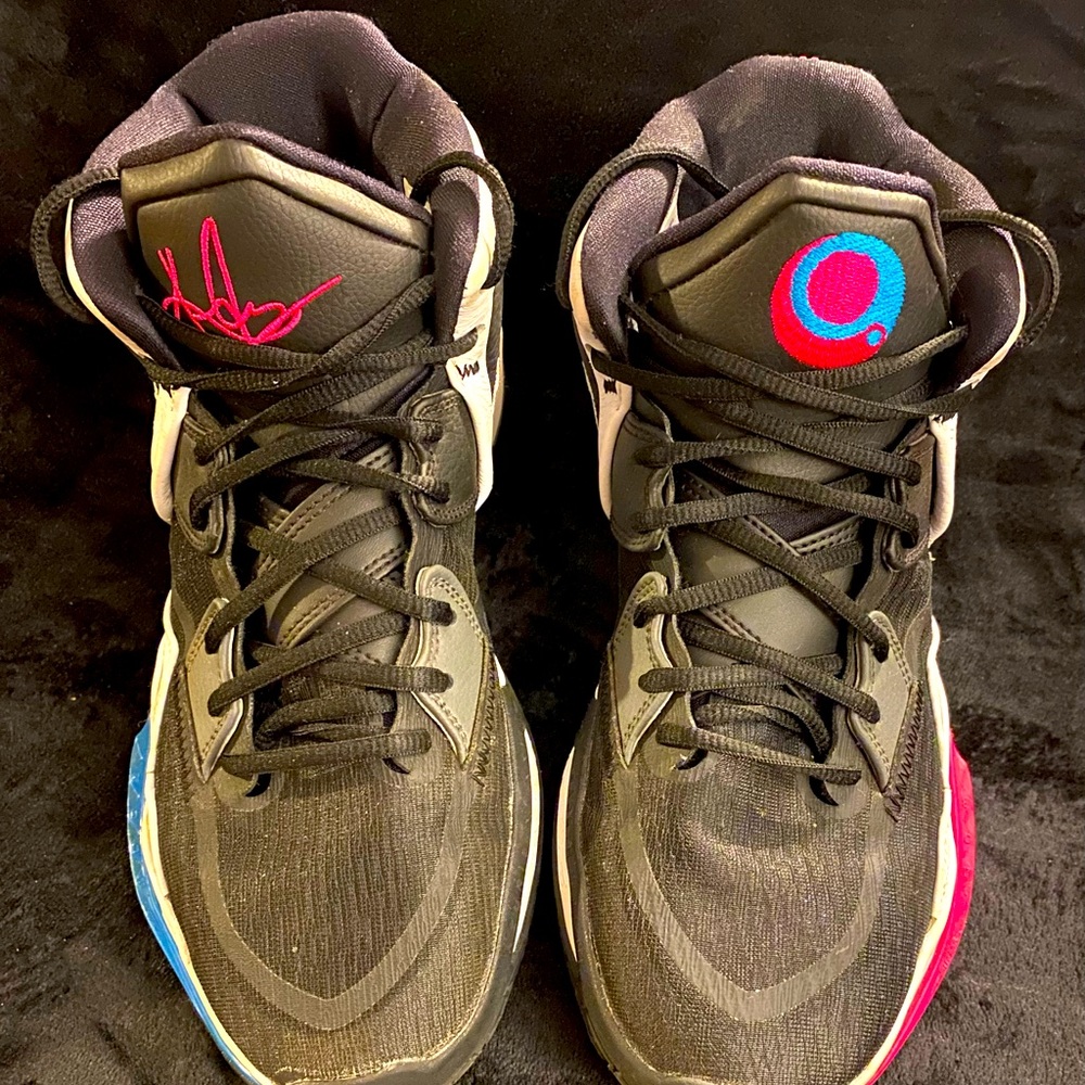 Nike Kyrie Infinity